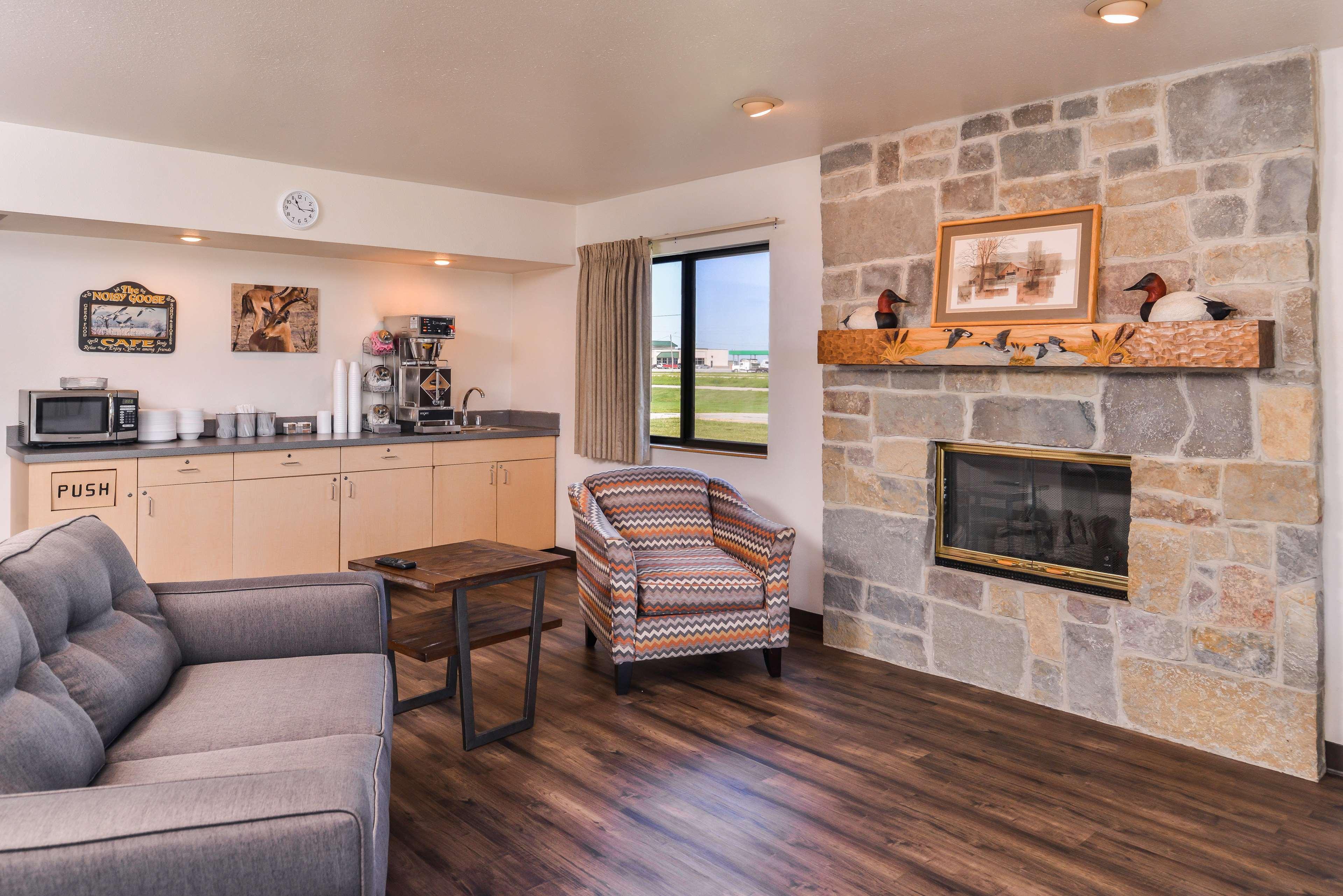 Americas Best Value Inn Missouri Valley Esterno foto