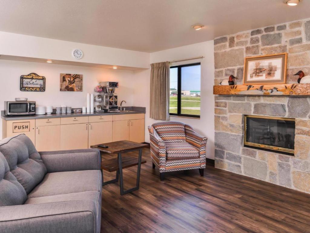 Americas Best Value Inn Missouri Valley Esterno foto