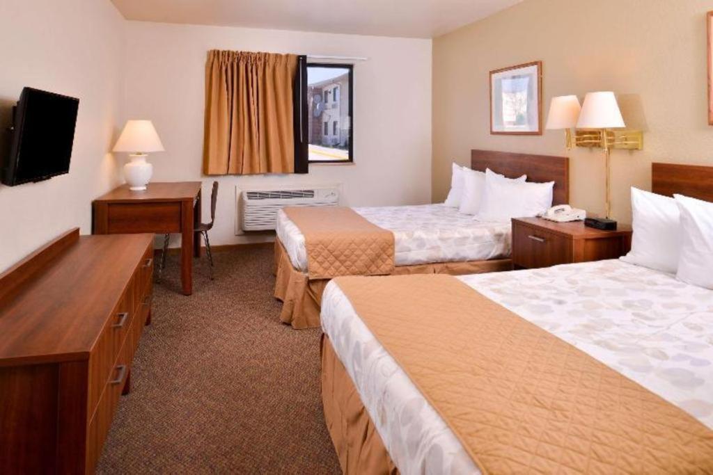 Americas Best Value Inn Missouri Valley Esterno foto