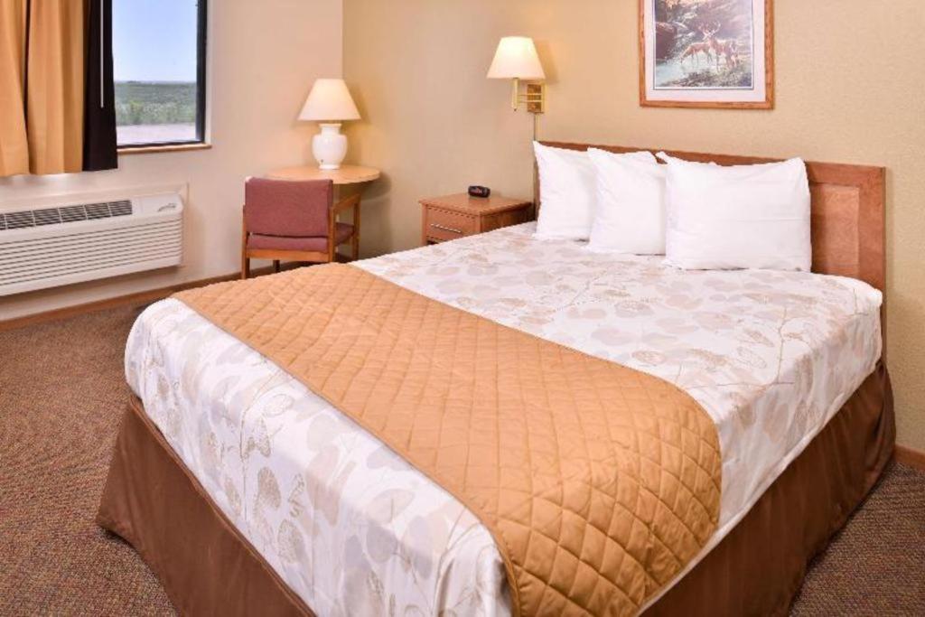 Americas Best Value Inn Missouri Valley Esterno foto