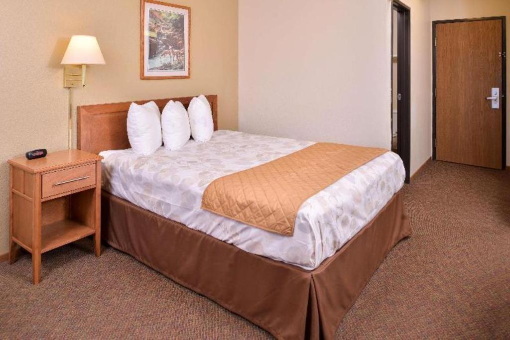 Americas Best Value Inn Missouri Valley Esterno foto