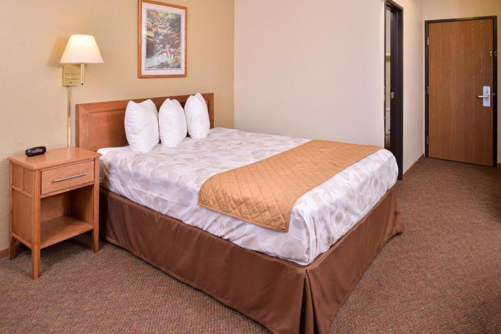 Americas Best Value Inn Missouri Valley Esterno foto