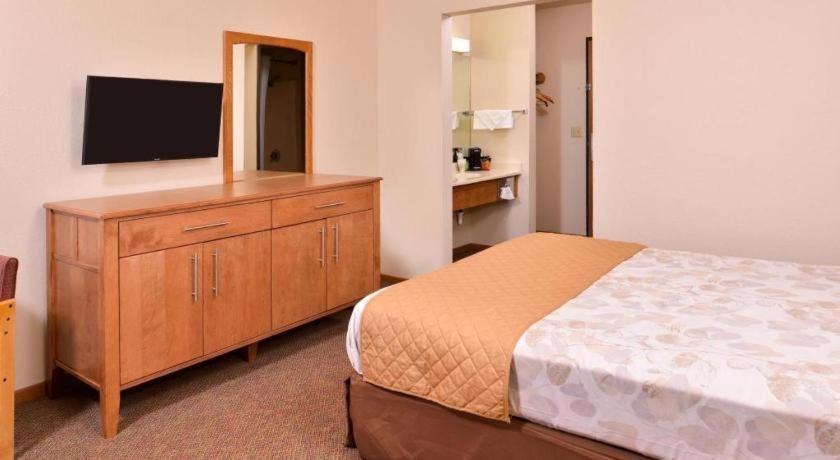Americas Best Value Inn Missouri Valley Esterno foto