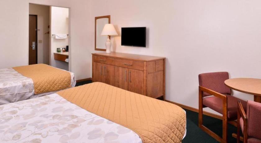 Americas Best Value Inn Missouri Valley Esterno foto